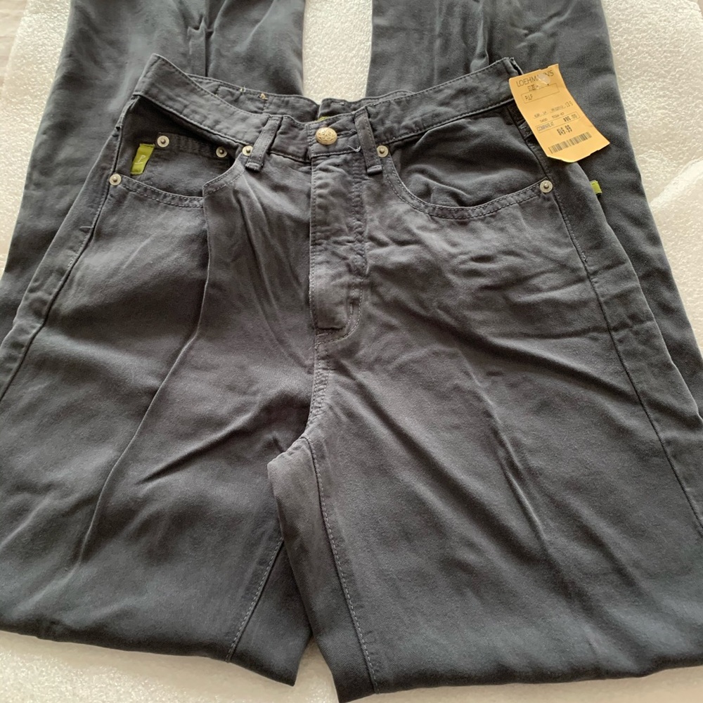 Women’s Gray pants size 4 NWT machine wash by pulp